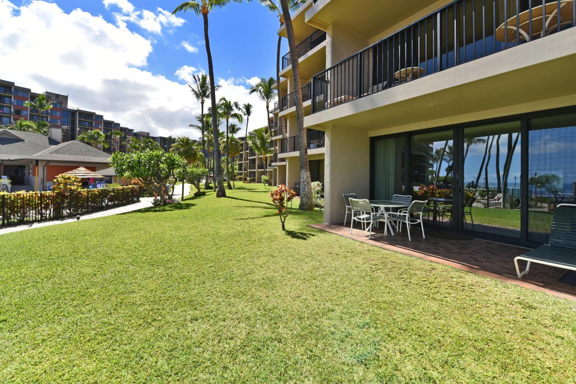 Kaanapali Shores 160 - Sleep Steps Away From The Ocean Kahana Luaran gambar